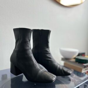 & Other Stories black block Heel ankle Boot Women’s Size 38
